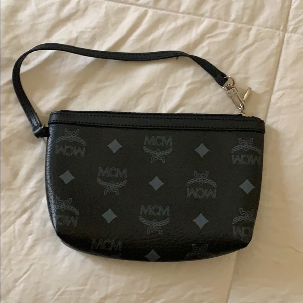 MCM hand bag//coin purse